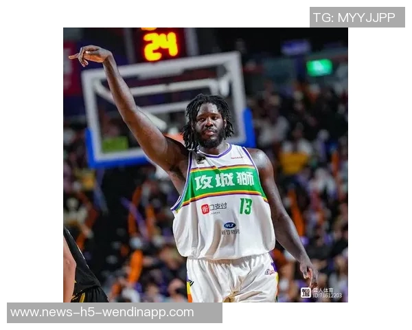 篮网中国官方拉拉队Brooklyn8签约中国经理人杨舒越引发热议