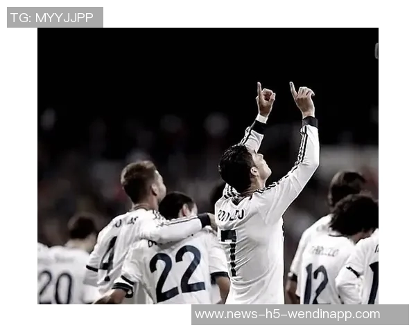 C罗深情回忆弗格森爵士称其为足球生涯的父亲永远铭记恩情