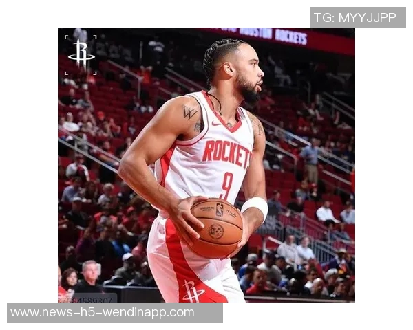 鹈鹕主帅寄望费尔斯在攻防两端持续展现冲击力并期待其不断成长 鹈鹕主帅寄望费尔斯在攻防两端持续展现冲击力并期待其不断成长